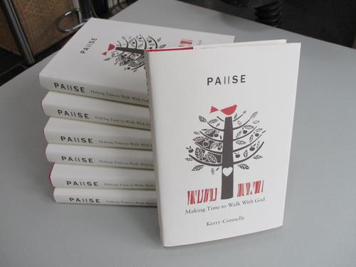 Pause - book - 1 